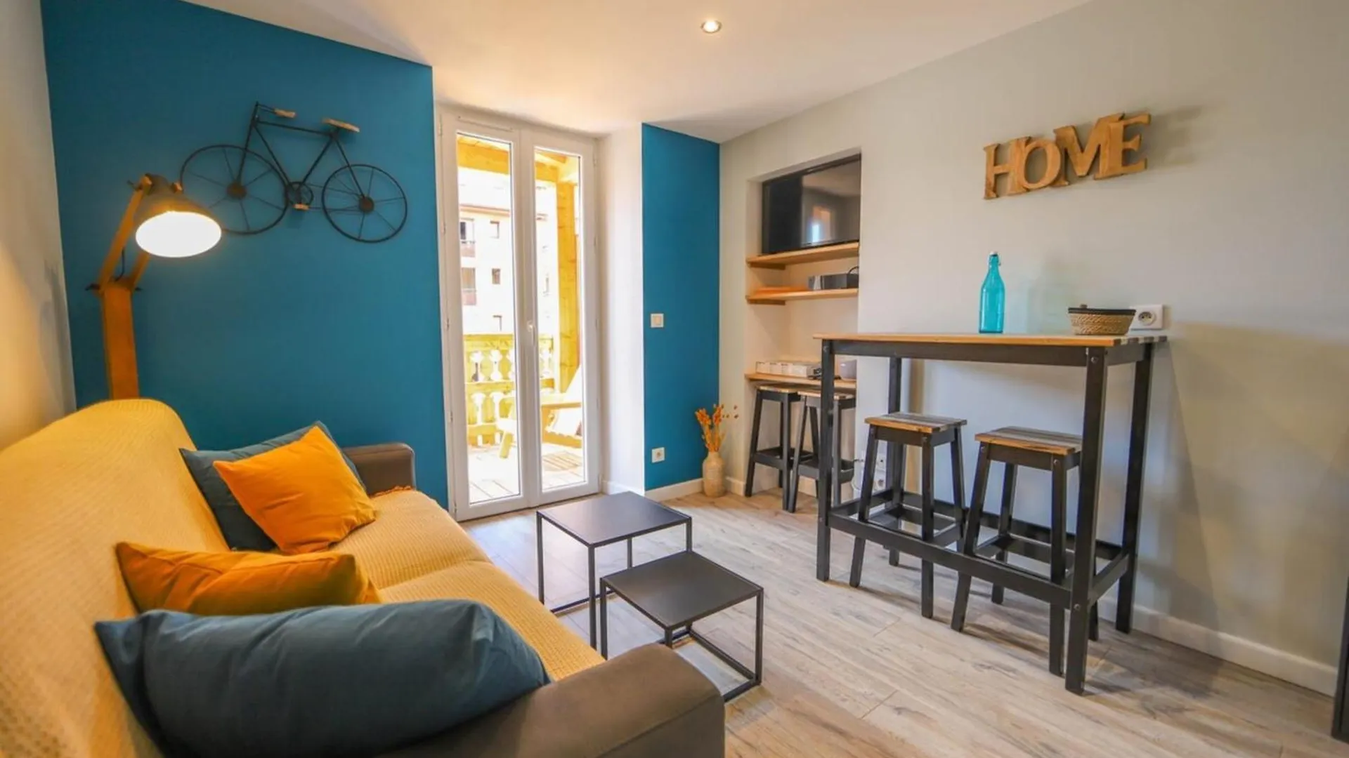 A L'Aventure ! Joli T2 Avec Balcon Centre Ville Annecy